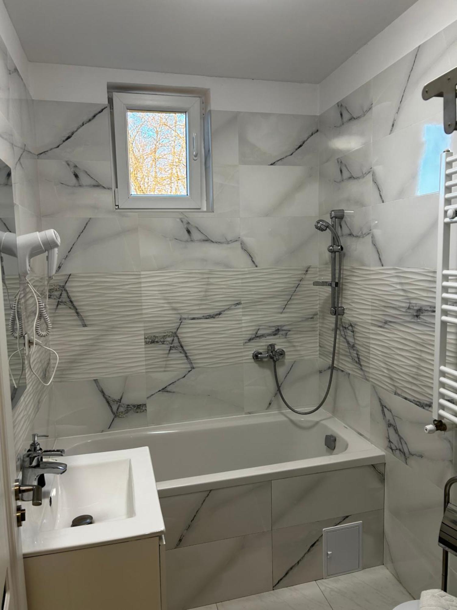 Doftana Apartaments Teşila Exteriör bild